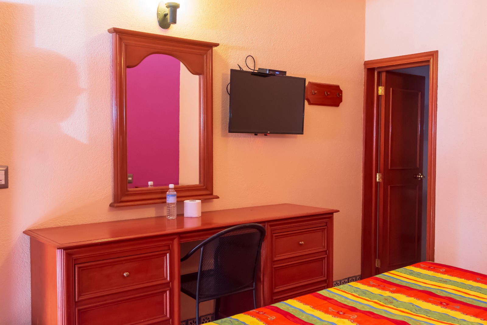 Habitación Queen Size | Confort y Wi-Fi - Image 8