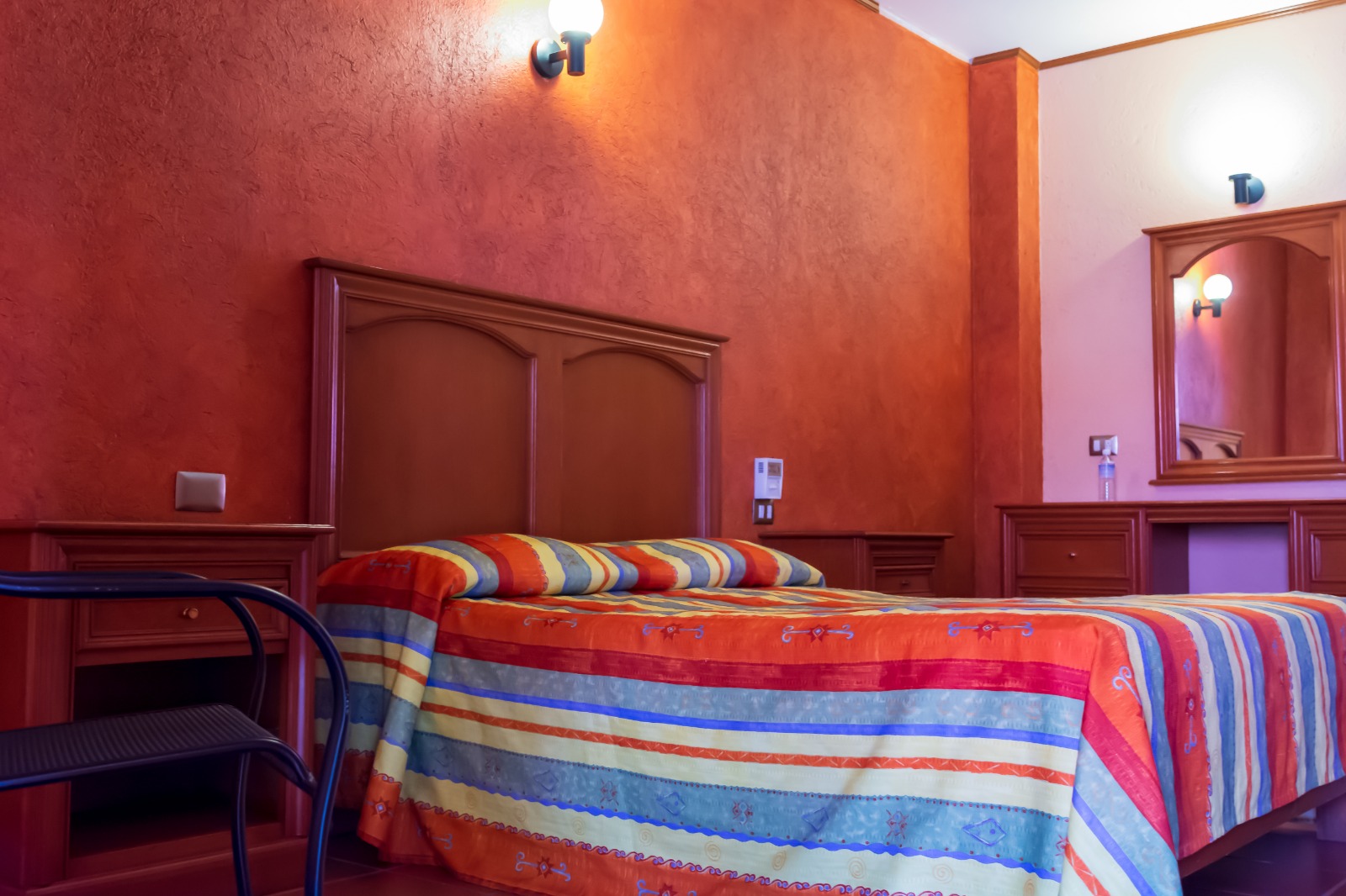 Habitación Queen Size con A/C | Confort y Wi-Fi